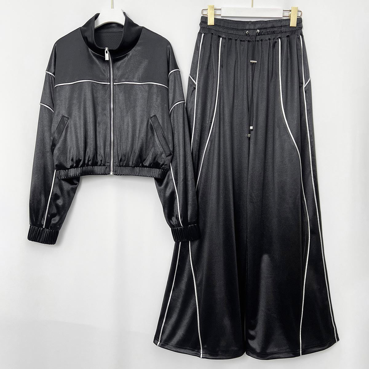 Rhinestone Tracksuit - Wholesale from the Original Factory | Luopeita