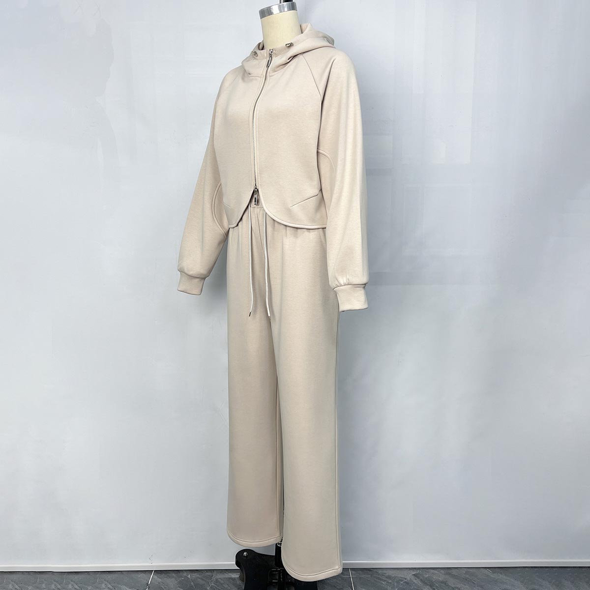 Rhinestone Tracksuit - Wholesale from the Original Factory | Luopeita